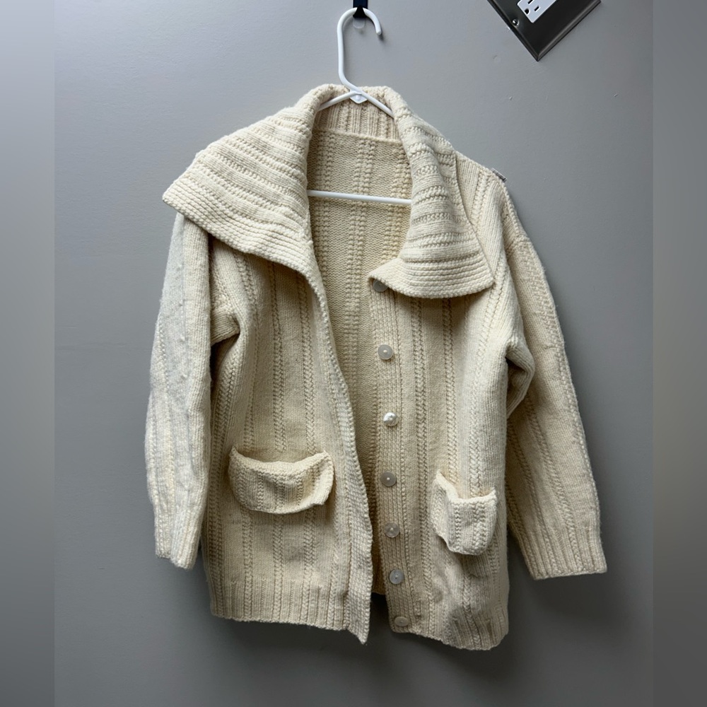 Handmade Women’s Cream Button Up Collared Cardigan‎